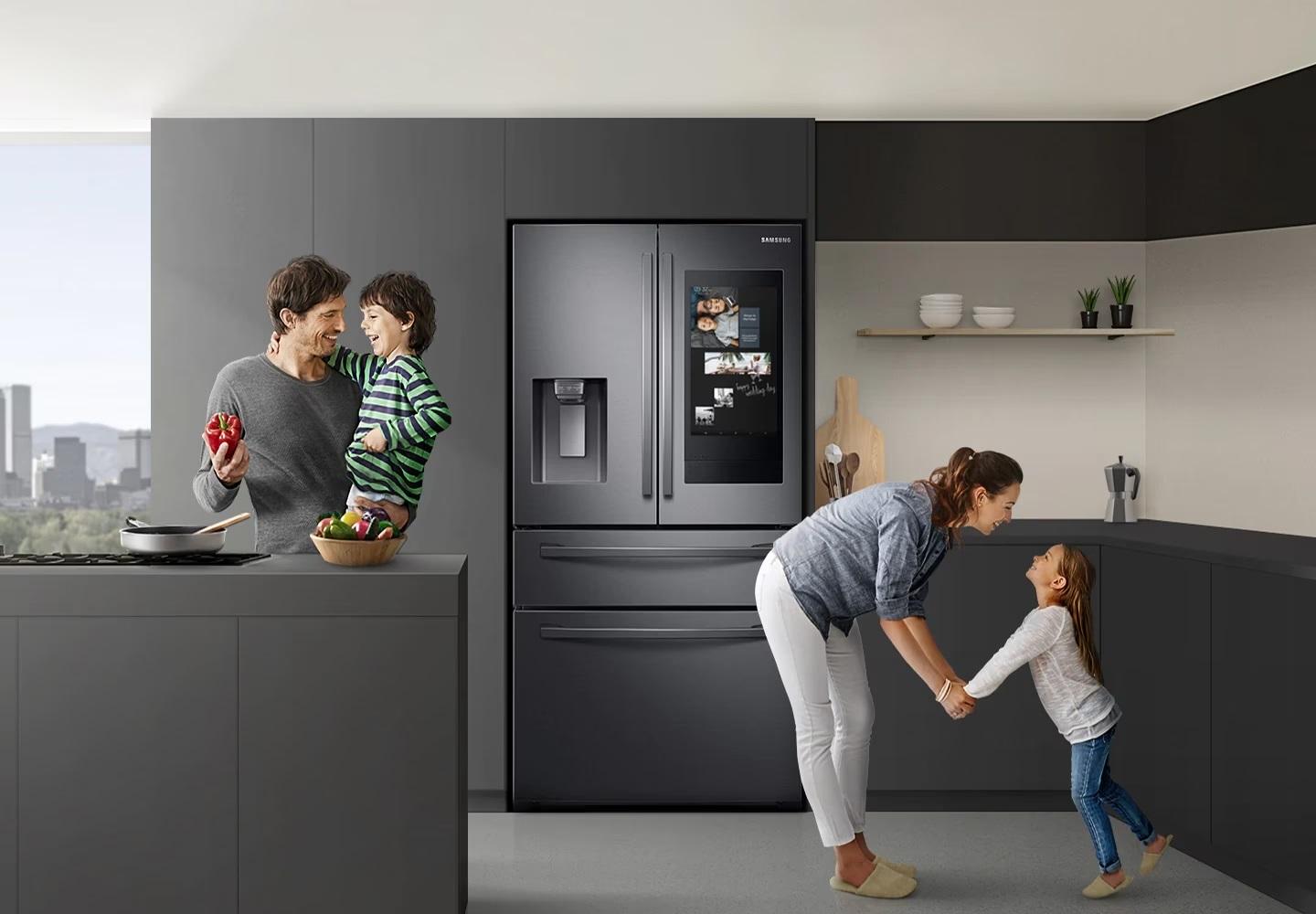 Холодильник Samsung Family Hub