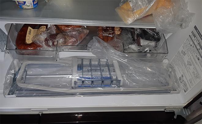 Замена вакуумных панелей в холодильниках Хитачи